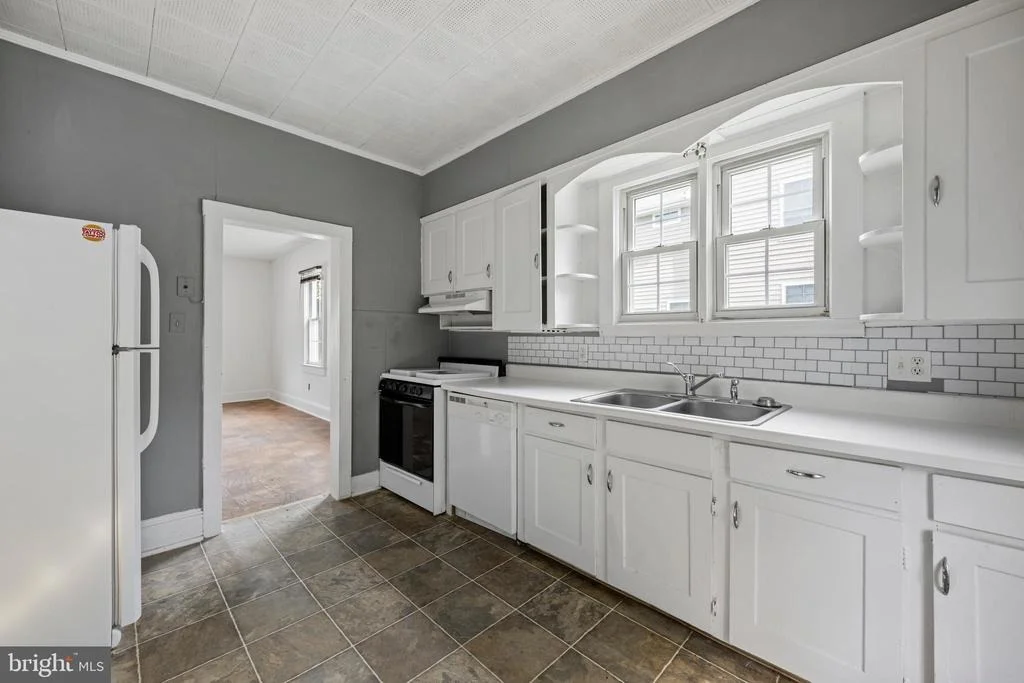 Photo of 305 WALNUT STREET