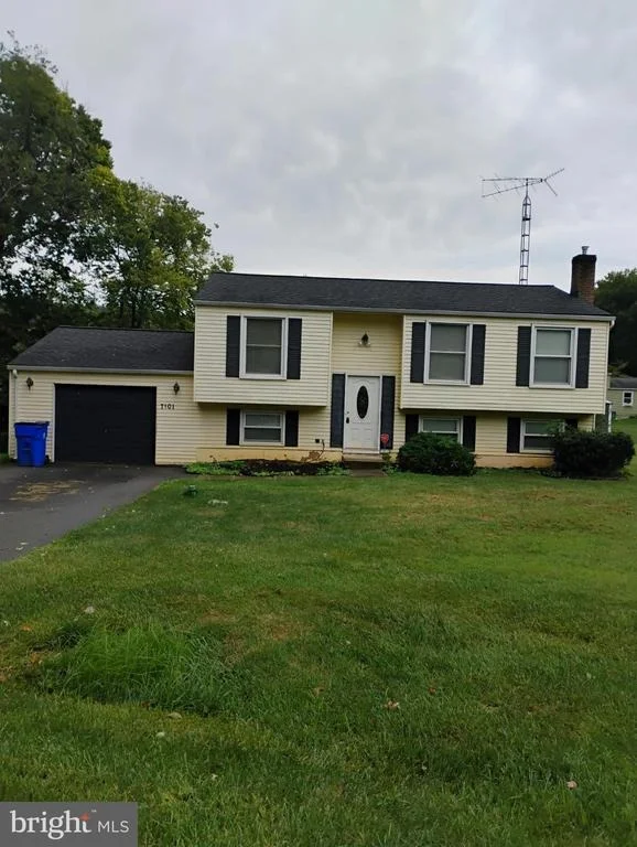 Photo of 7101 FLINT COURT