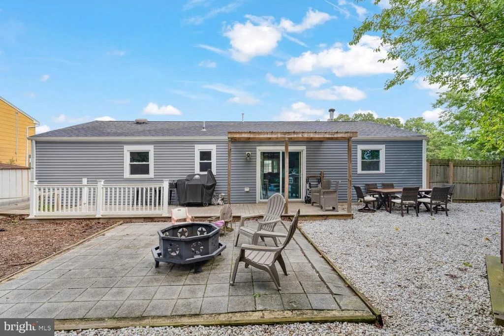 Photo of 7 SPRUCE DRIVE
