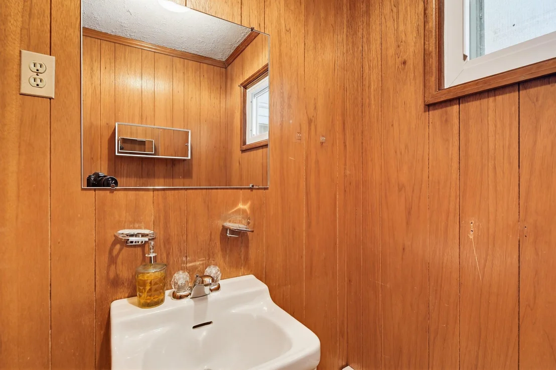Photo of 715 FRANKLIN AVENUE