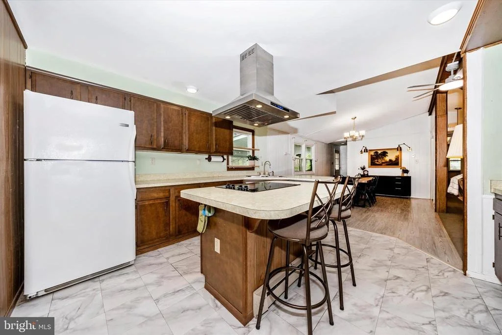 Photo of 360 BERNICE DRIVE