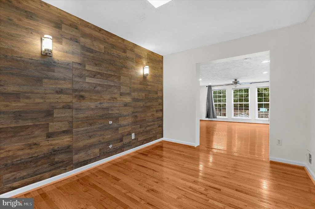 Photo of 1718 SEVERN ROAD
