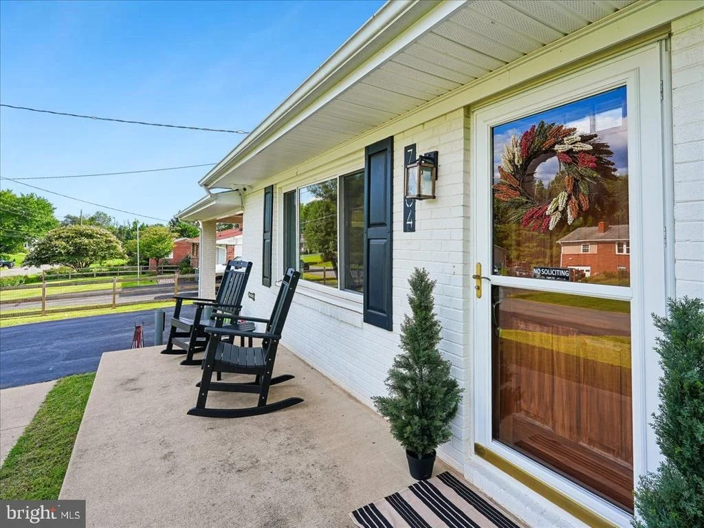 Photo of 7704 HURON DRIVE
