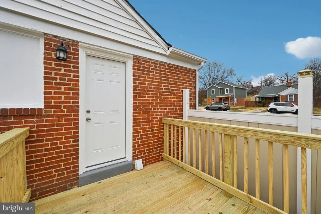Photo of 4902 GILRAY DRIVE