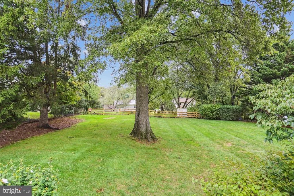 Photo of 6609 GARRETT ROAD