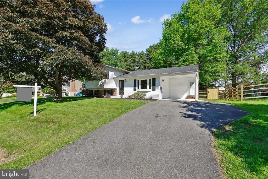 Photo of 24321 LOG HOUSE ROAD