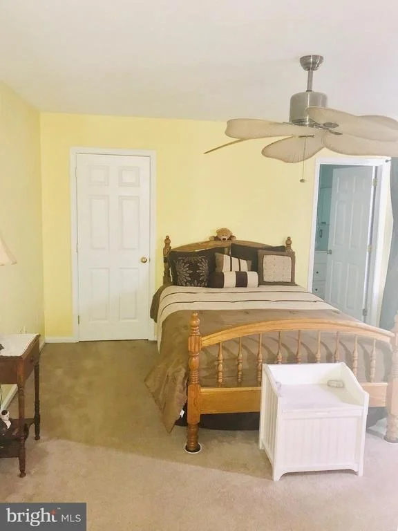 Photo of 668 WARREN DRIVE