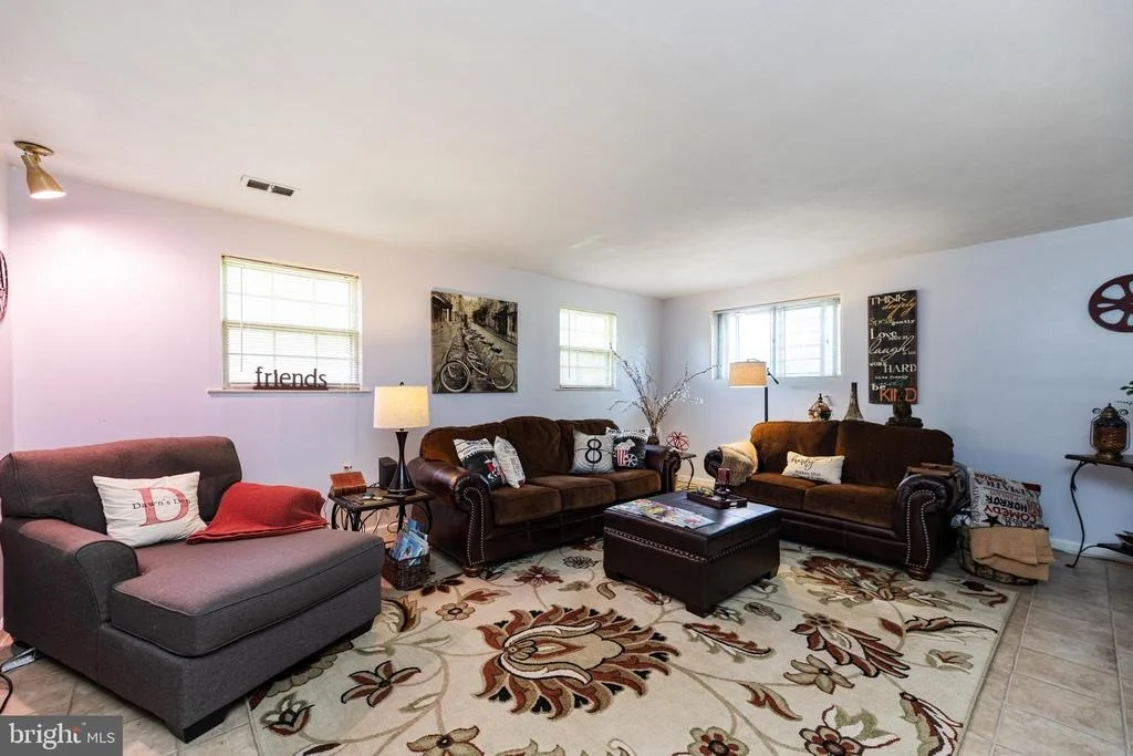 Photo of 6937 NASHVILLE ROAD
