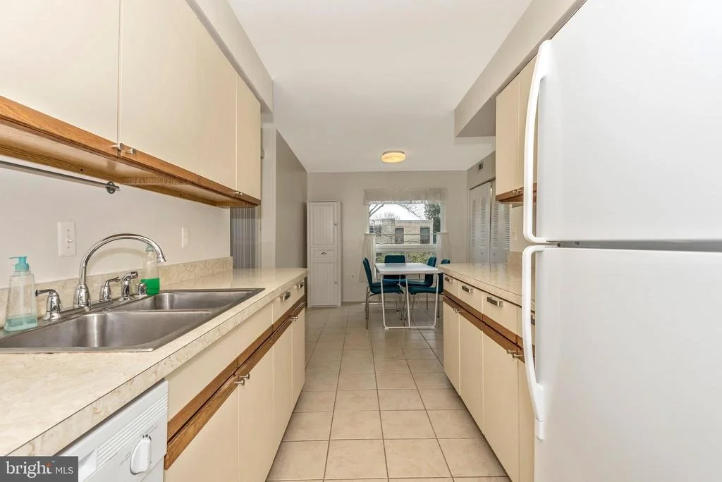 Photo of Unit 21 at 423 CHRISTOPHER AVENUE
