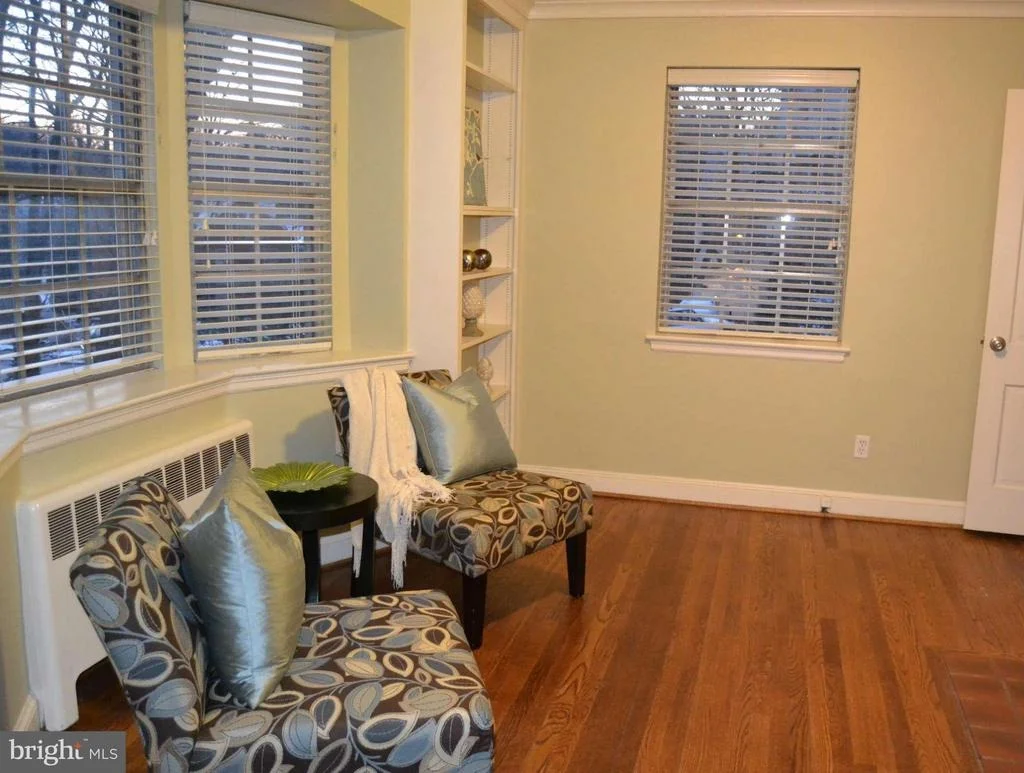 Photo of 4915 FORT SUMNER DRIVE