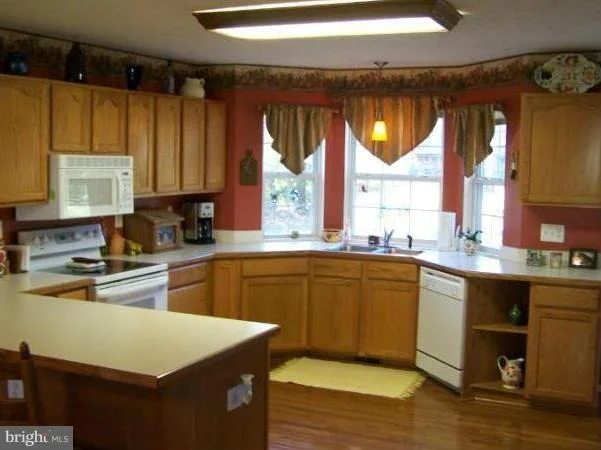 Photo of 11535 HONEYSUCKLE COURT