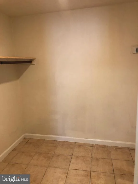 Photo of 516 MENTOR AVENUE