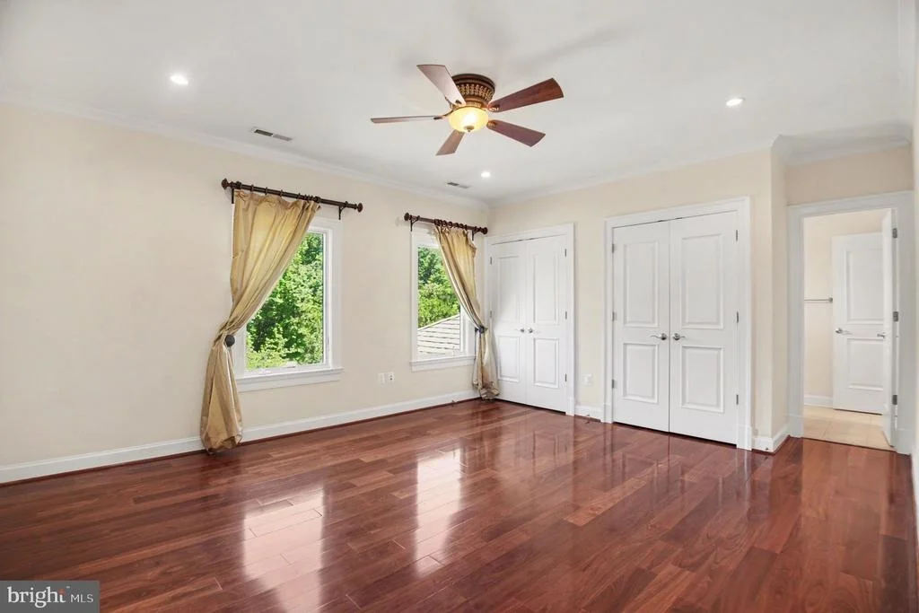 Photo of 5985 SAINT CATHERINES LANE