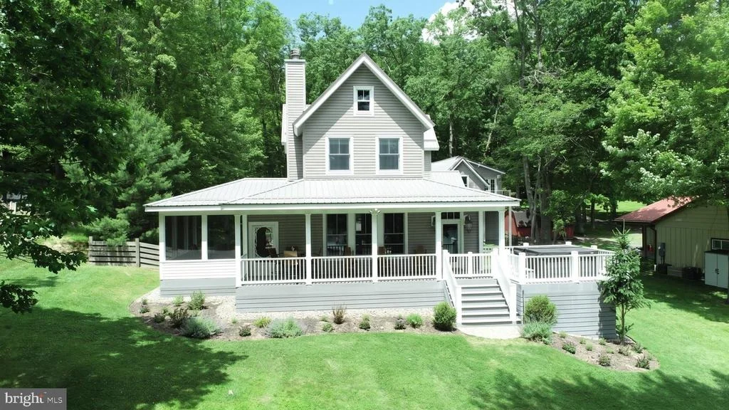 Photo of 507 SHORELINE DRIVE