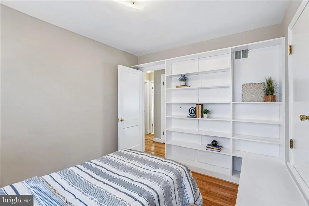 Photo of 10006 PORTLAND PLACE