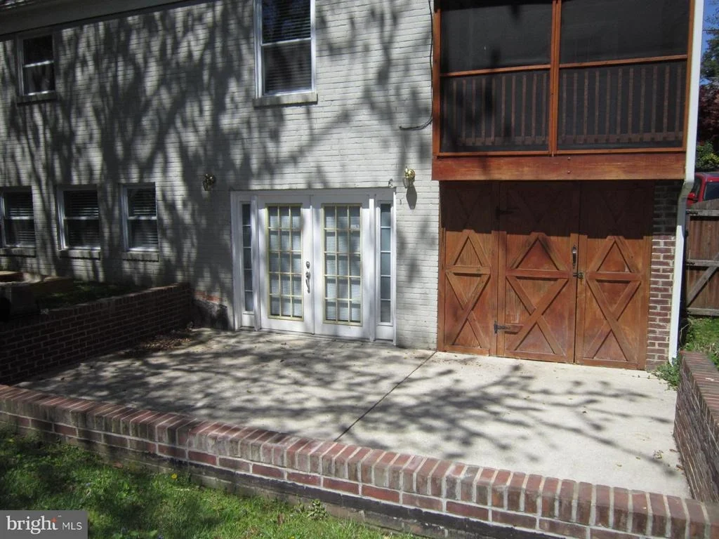 Photo of 9103 KINGSBURY DRIVE