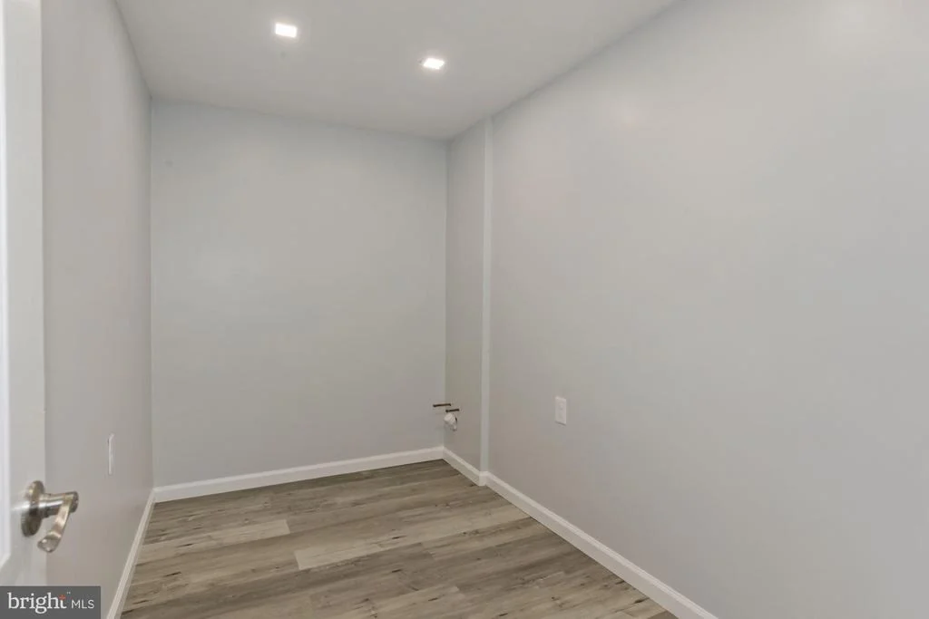 Photo of 6815 GILLINGS ROAD