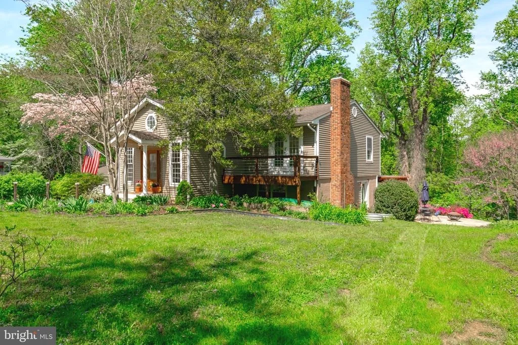Photo of 1553 ASHCROFT LANE