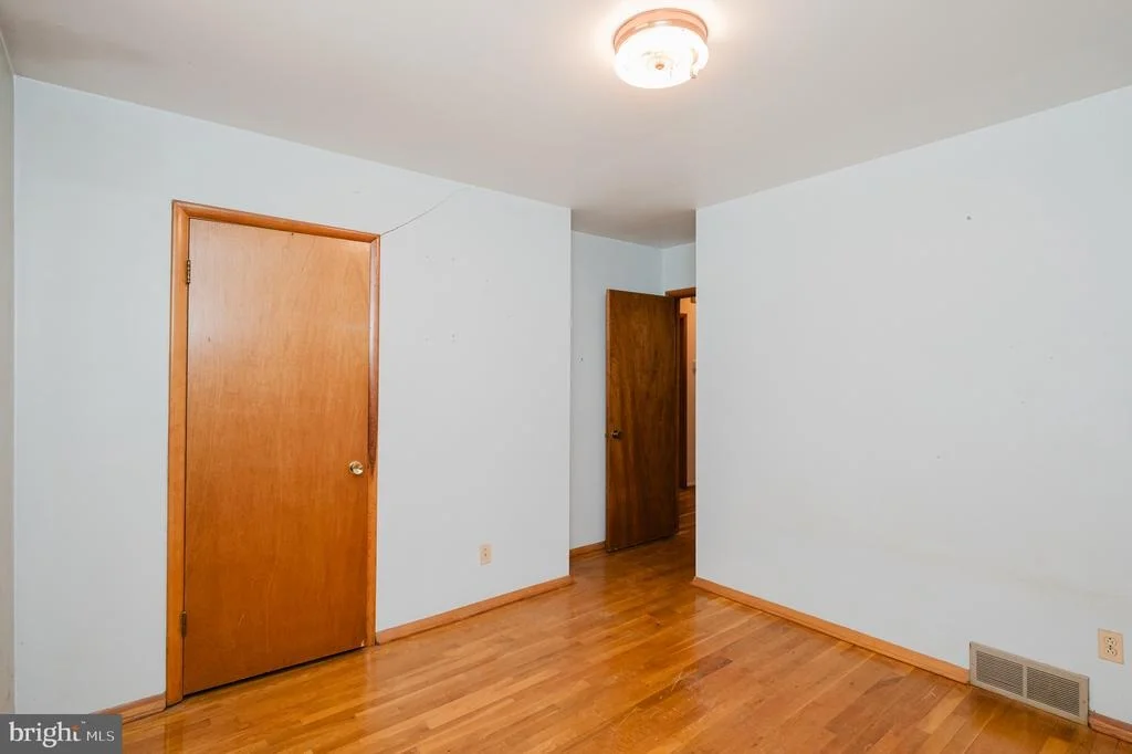 Photo of 7345 MANCHESTER ROAD