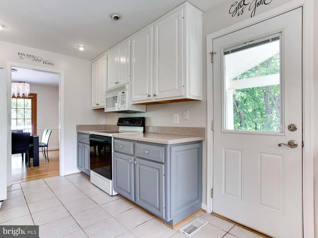 Photo of 9906 GREENVIEW LANE