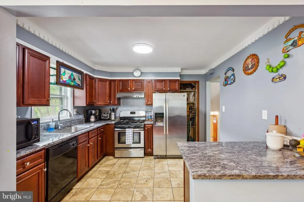 Photo of 2705 HUGHES ROAD