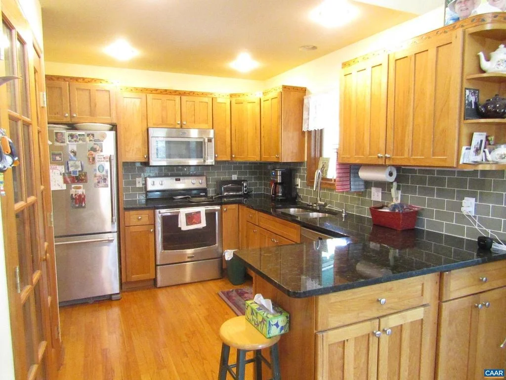 Photo of 798 JEFFERSON DR