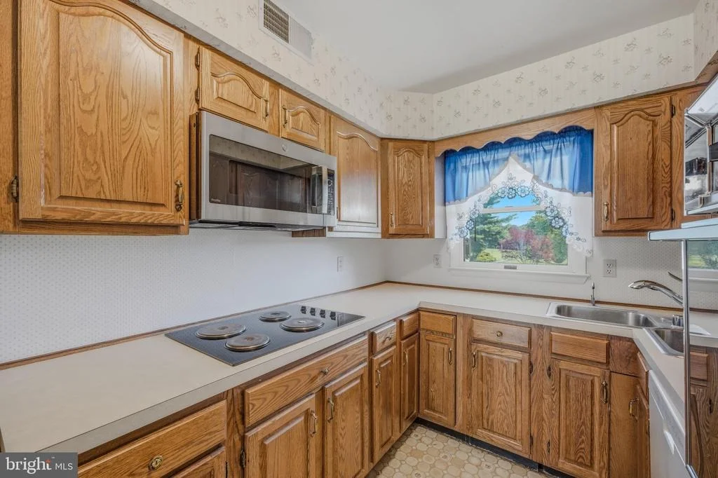 Photo of 11728 WHITE HALL ROAD
