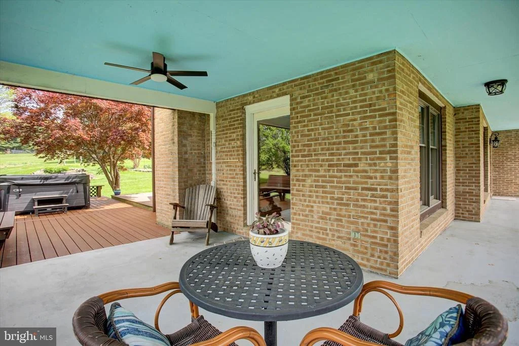 Photo of 8001 MAPLEVILLE ROAD