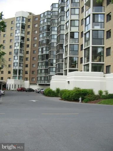 Photo of Unit 2203 at 15107 INTERLACHEN DRIVE