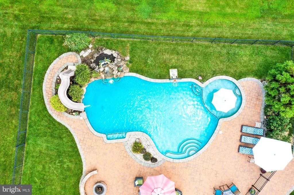 Photo of 10 TIMBER WOLF DRIVE