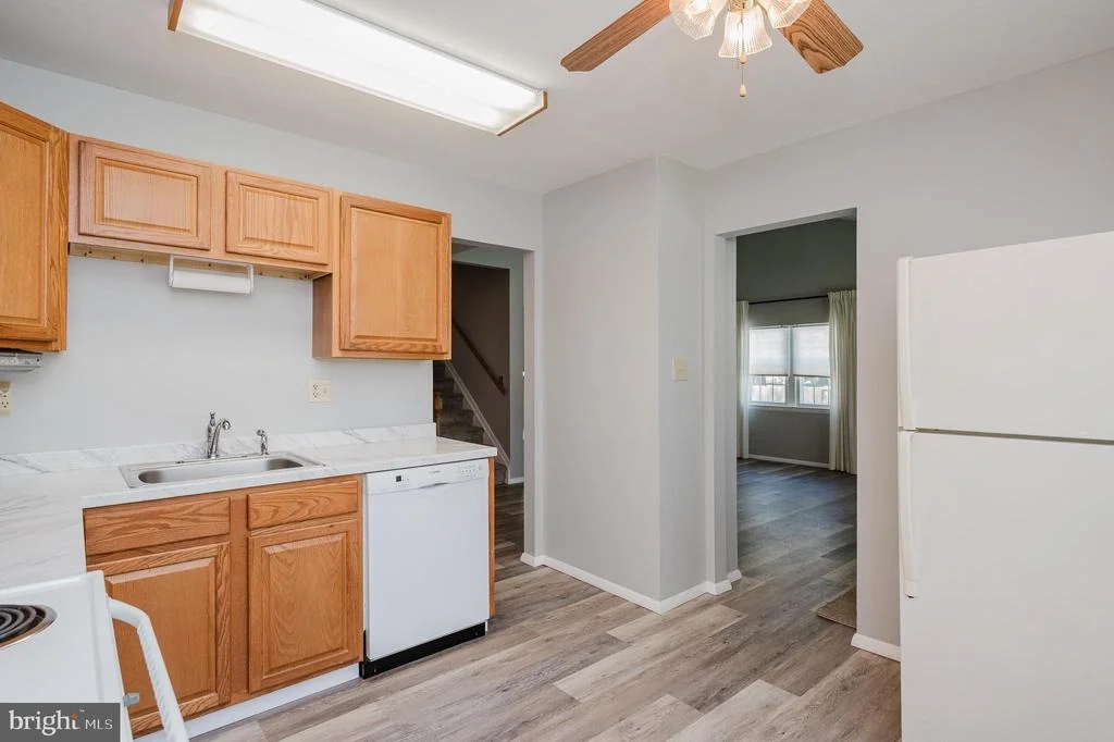 Photo of 406 LABURNUM ROAD