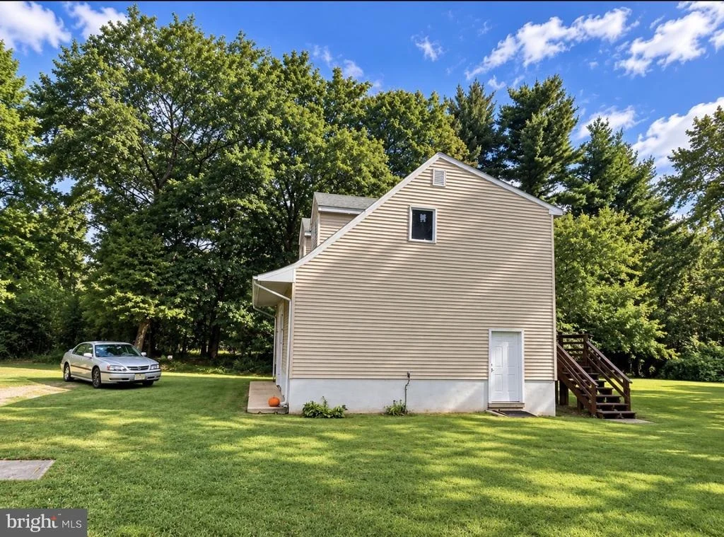 Photo of 584 CLAYTON ROAD