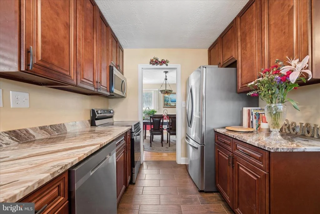 Photo of 6803 ADELPHI ROAD