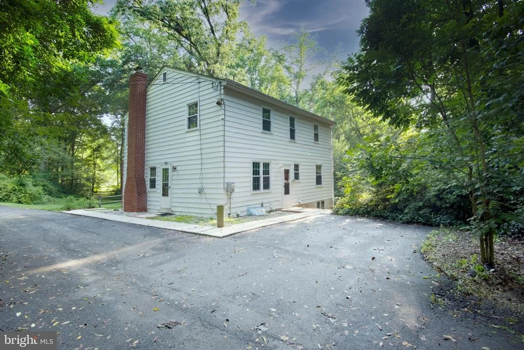 Photo of 1020 CEDAR CORNER ROAD