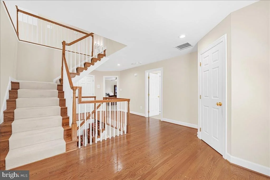 Photo of 6807 MEADOW LANE