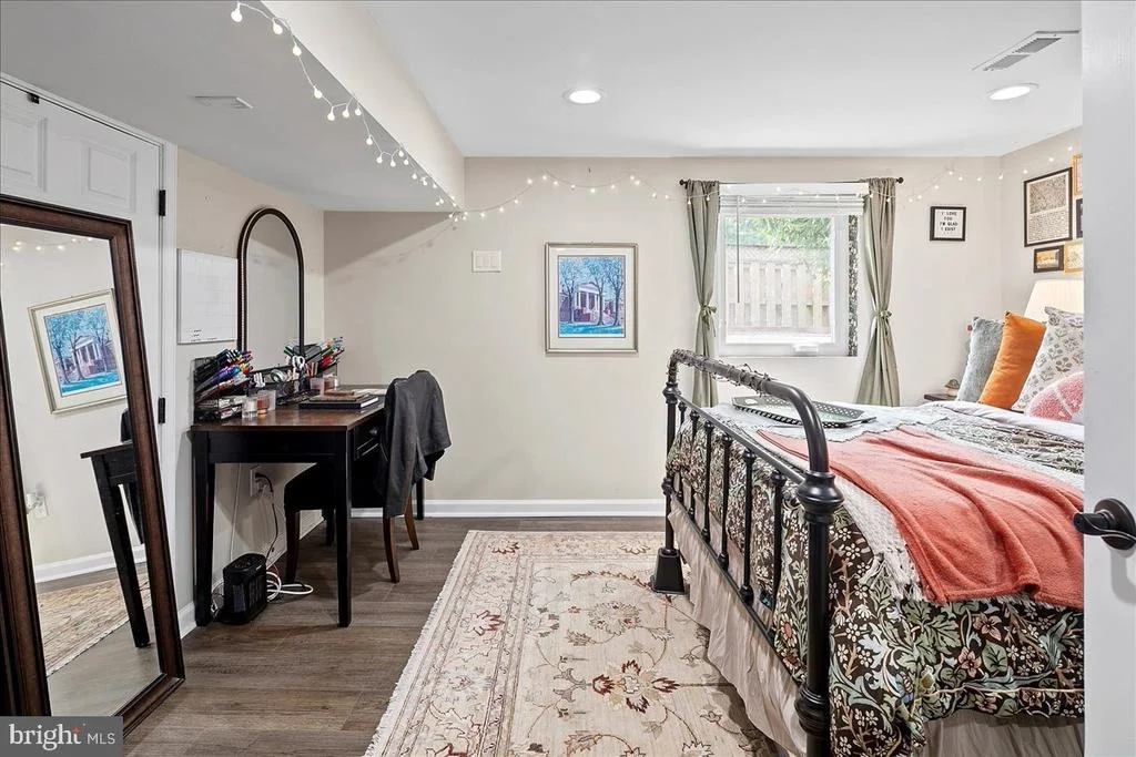 Photo of 4429 NEPTUNE DRIVE