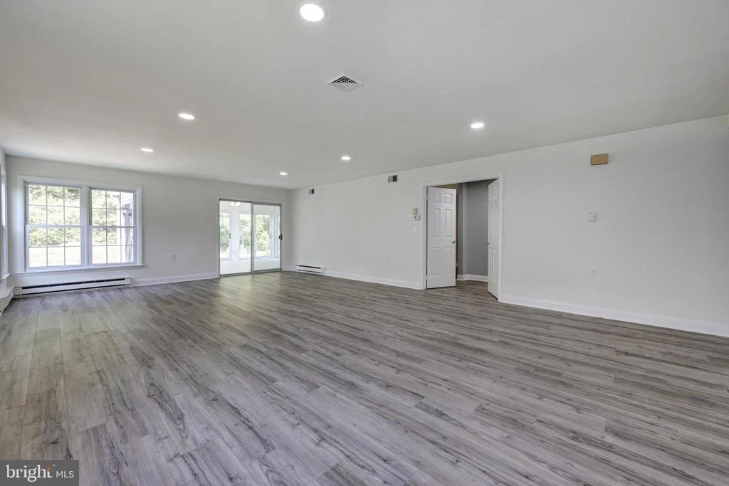 Photo of 116 BUCKINGHAM DRIVE