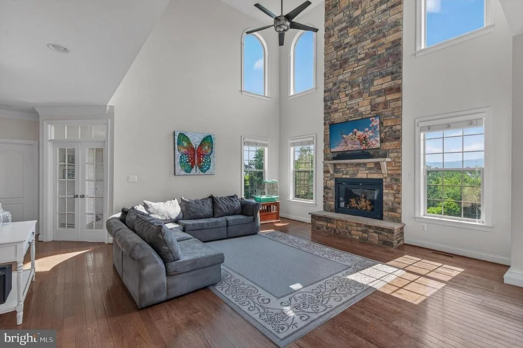 Photo of 1135 DARGON QUARRY LANE