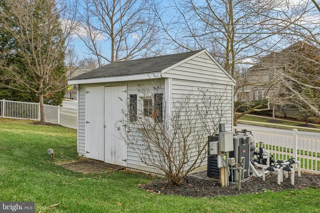 Photo of 1702 FIELDBROOK LANE
