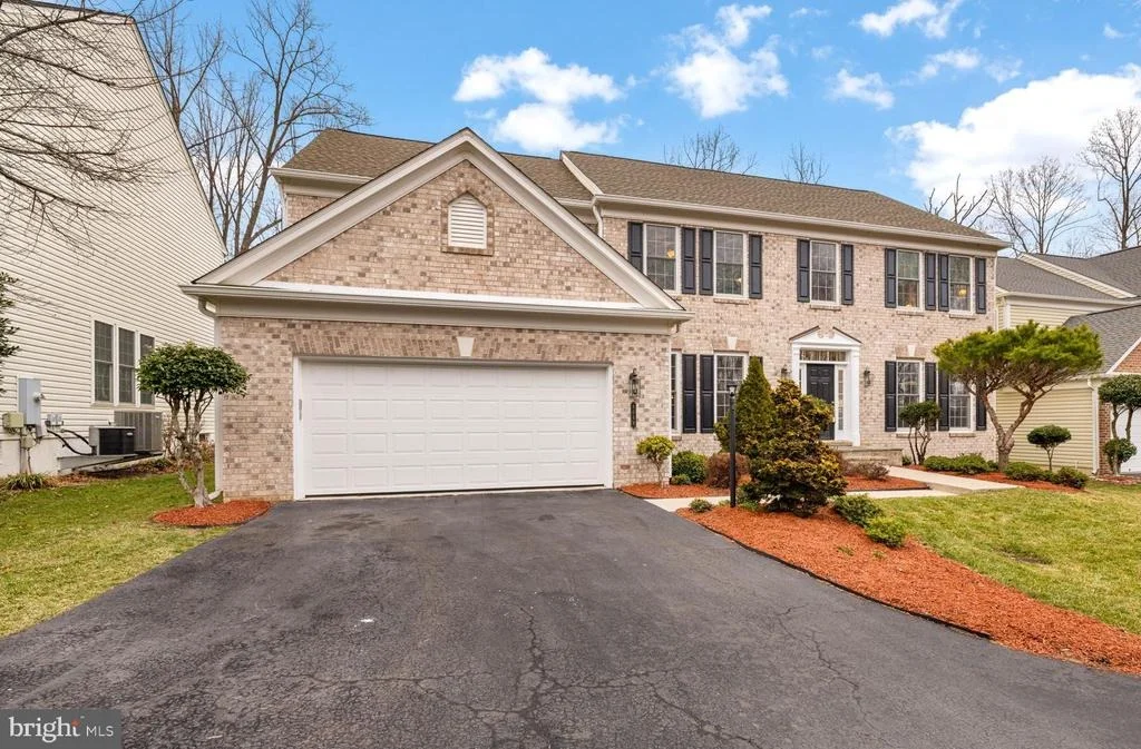 Photo of 8068 PAPER BIRCH DRIVE