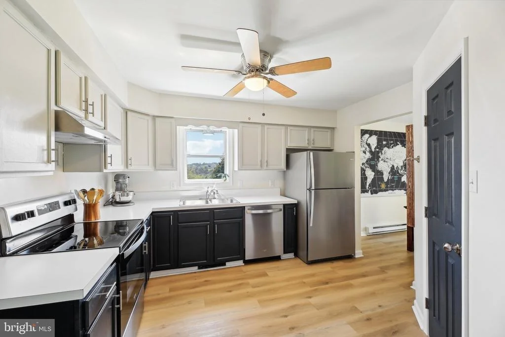 Photo of 11 10TH AVENUE