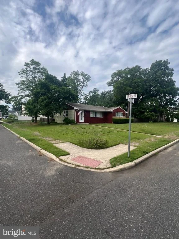 Photo of 39 LEJUNE ROAD