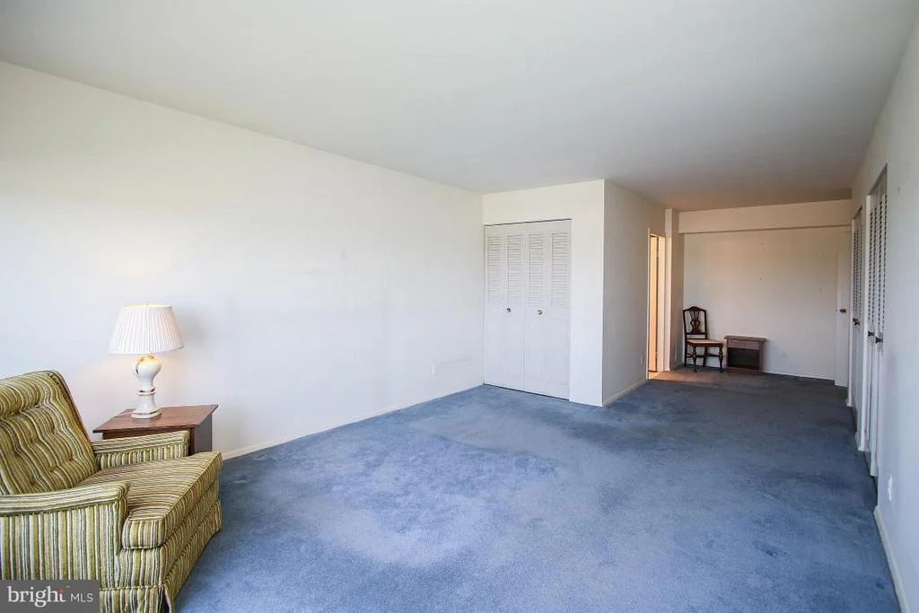Photo of Unit 1501 at 9701 FIELDS ROAD