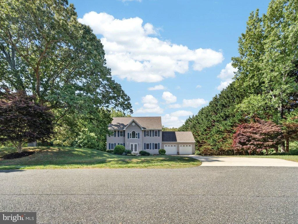 Photo of 9290 BAKER STREET
