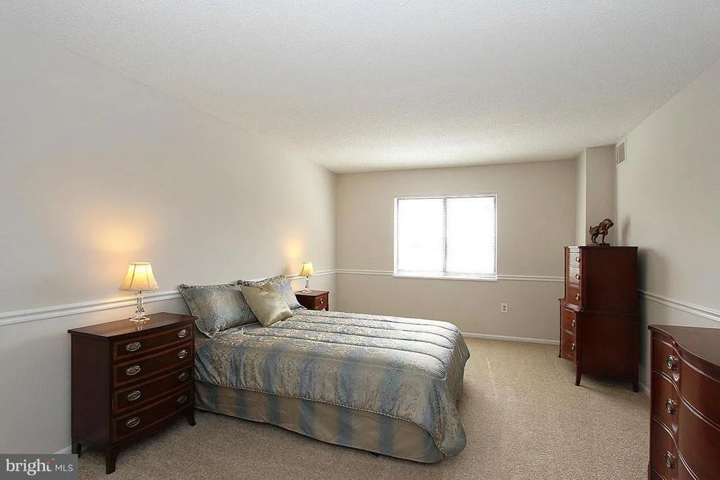 Photo of Unit 721 at 15115 INTERLACHEN DRIVE