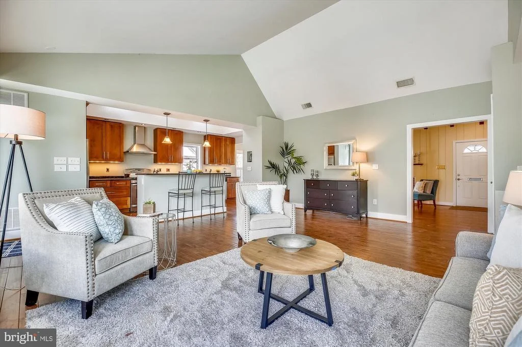 Photo of 10412 EDGEWOOD AVENUE