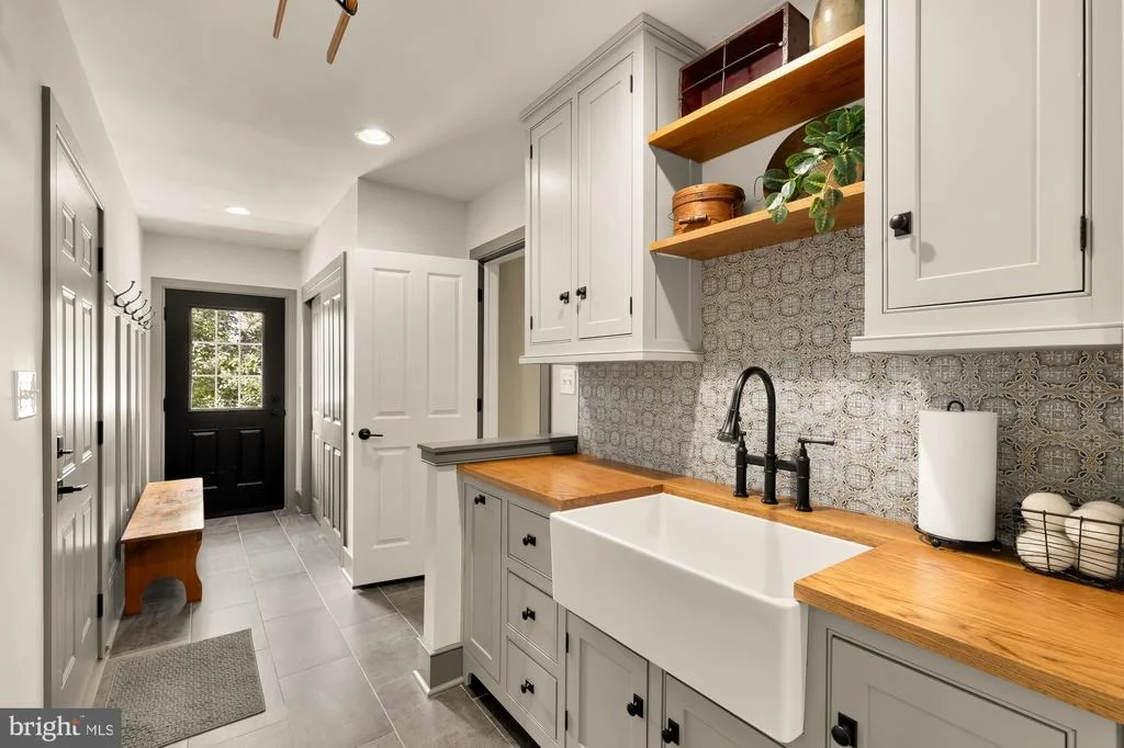 Photo of 1102 DULANEY GATE CIRCLE