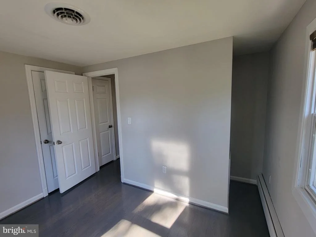 Photo of 18909 MUNCASTER ROAD