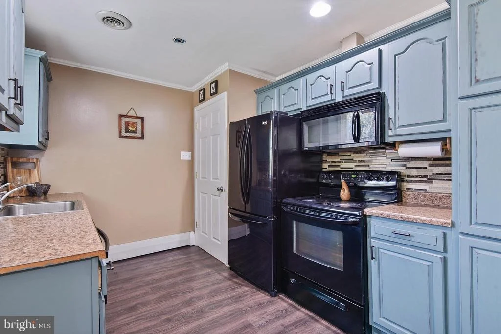Photo of 3213 LILY AVENUE