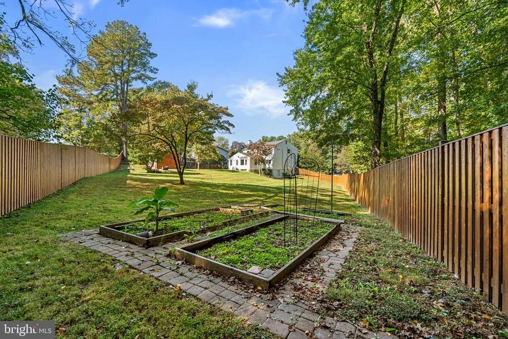 Photo of 14221 NORTHWYN DRIVE